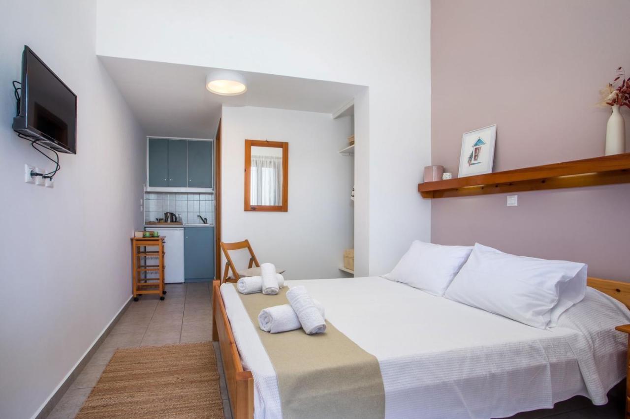 Margaritas Apartments Sými Eksteriør bilde